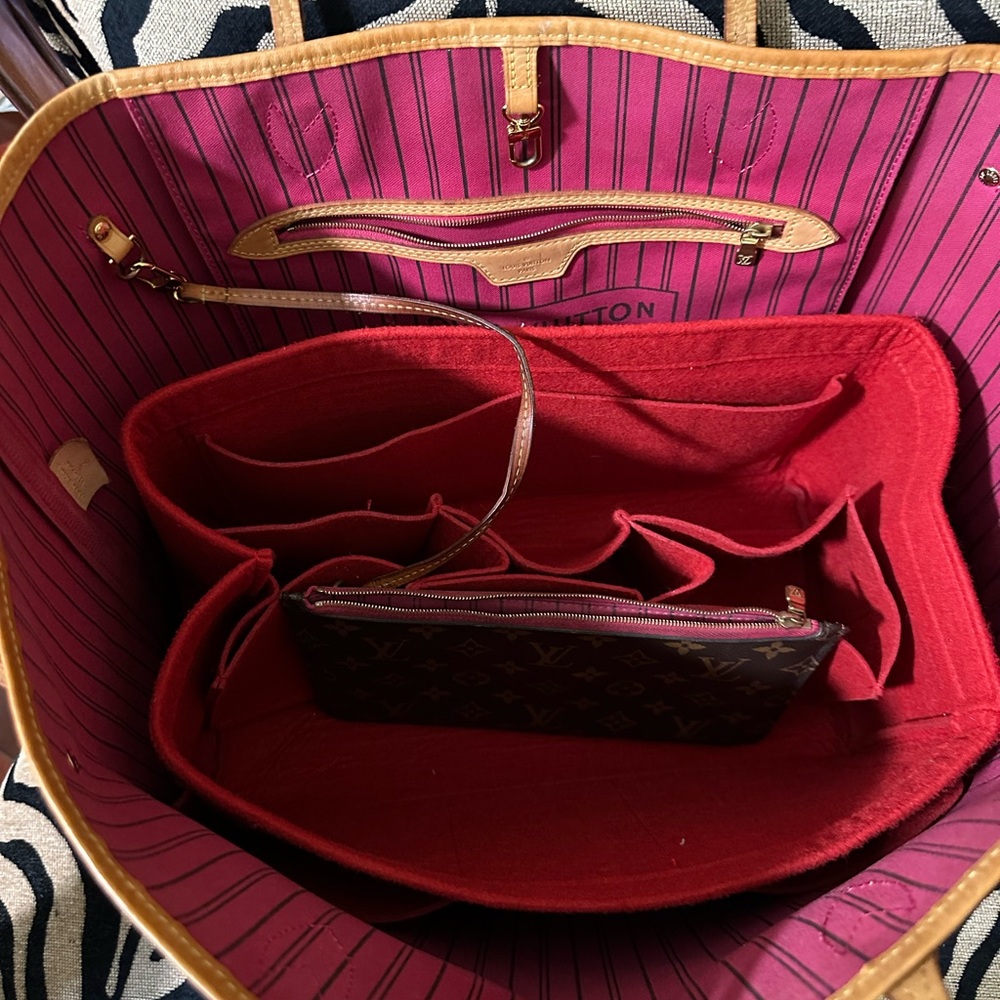 Louis Vuitton Monogram GM Tote with Pink Interior , with purchase box - Picture 16 of 16